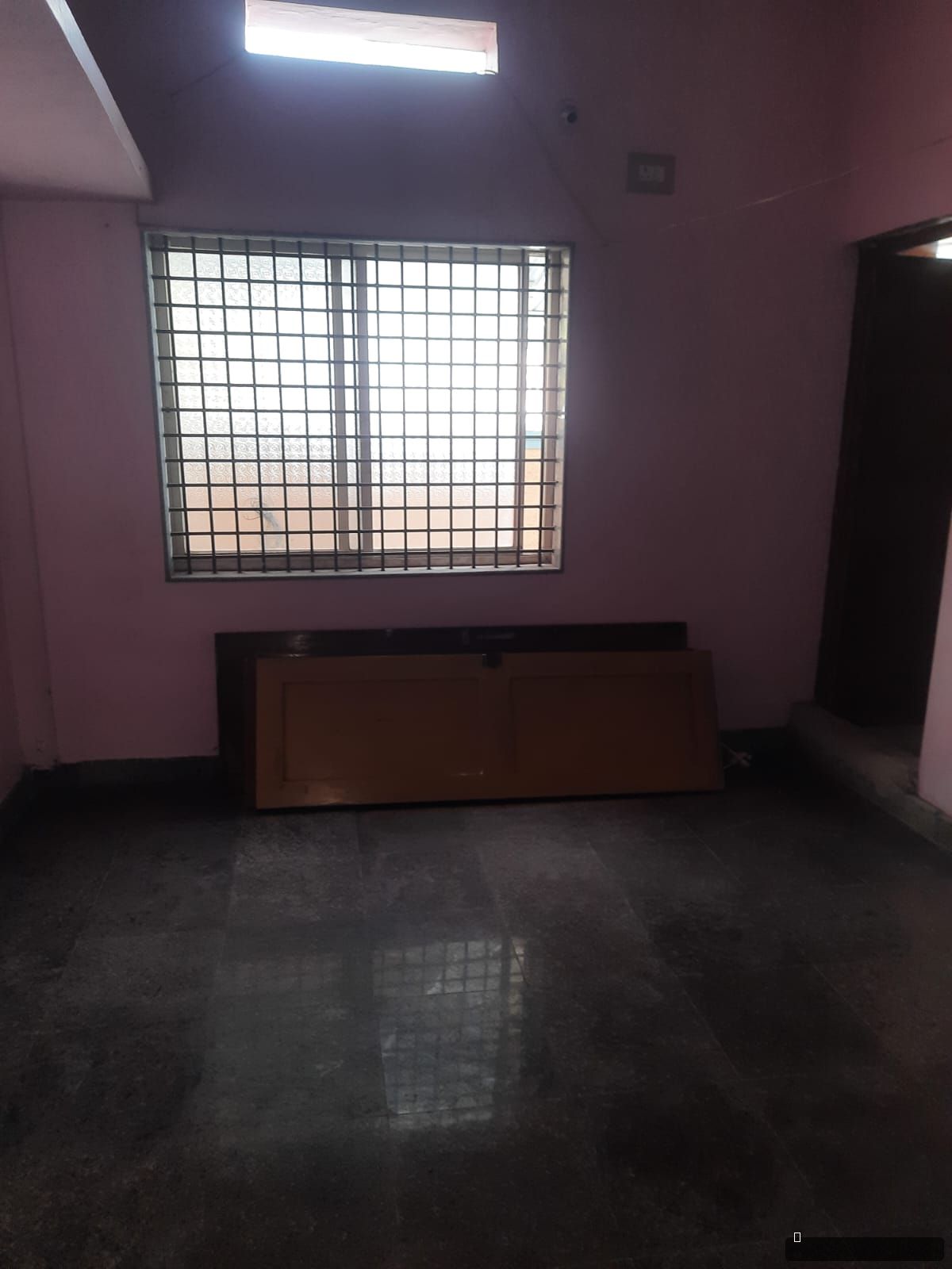 OFFICE in Durgi gudi. Rent is negotiable. Ideally Suited for Hospitals, Polyclinics, Banks & Other Professional Institutions with residence, Shivamogga - Photo 3